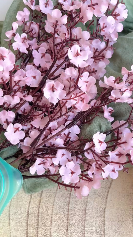 Bajo el cerezo en flor